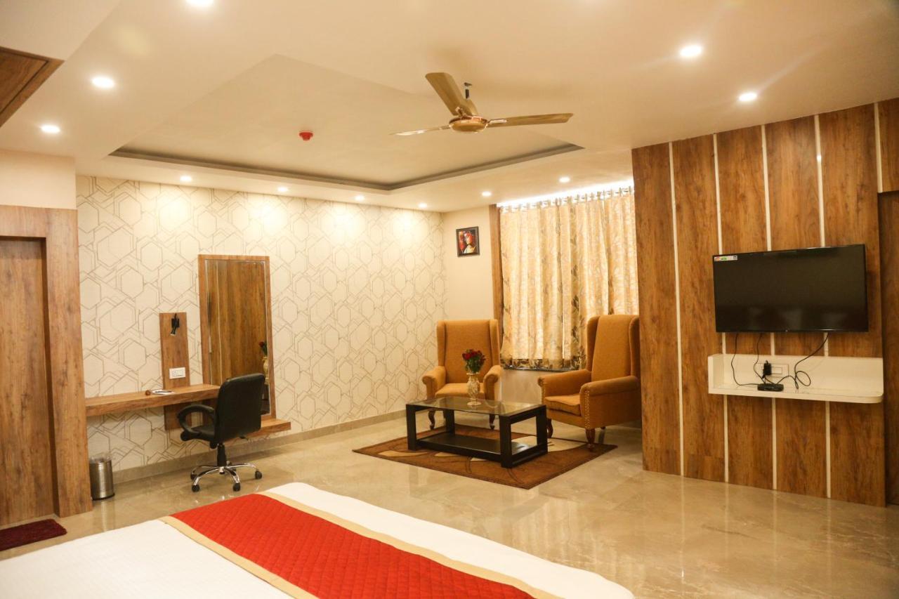 ראנצ'י Hotel Raindew מראה חיצוני תמונה